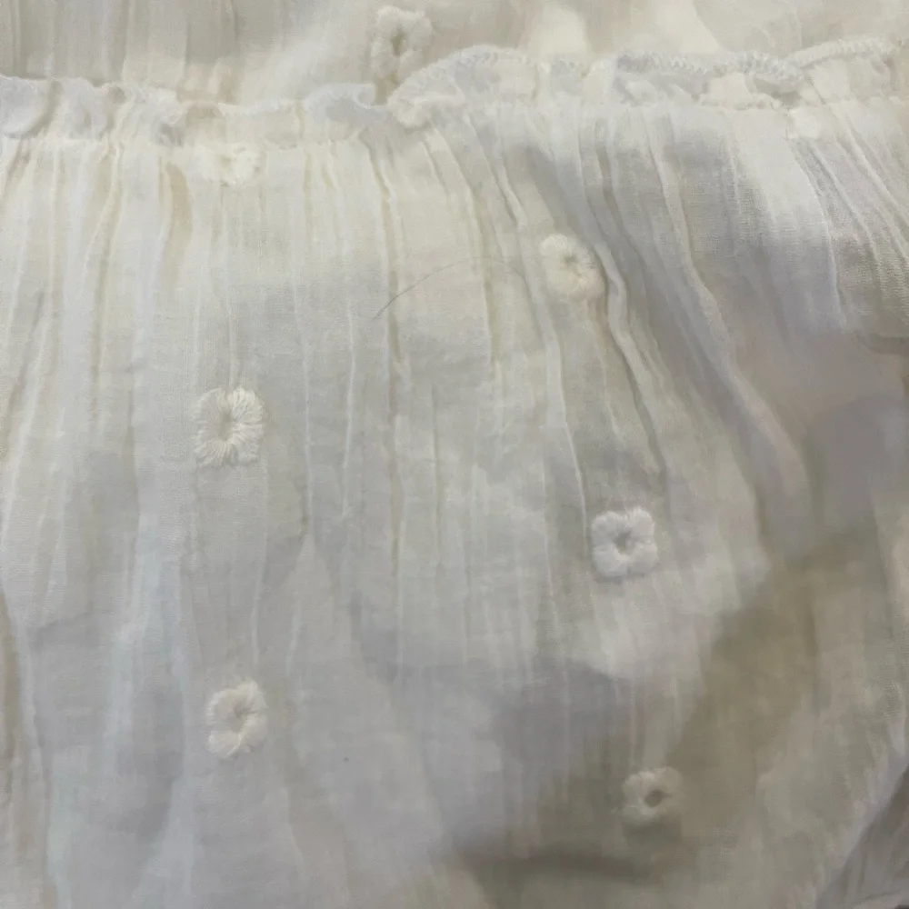 LOVE STITCH IVORY CREAM EMBROIDERED FLUTTER SLEEVE MAXI DRESS SIZE SMALL - Picture 15 of 16